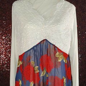 Adorable Sharkbite Embroidered & Rose Print Womens Top NWT XL